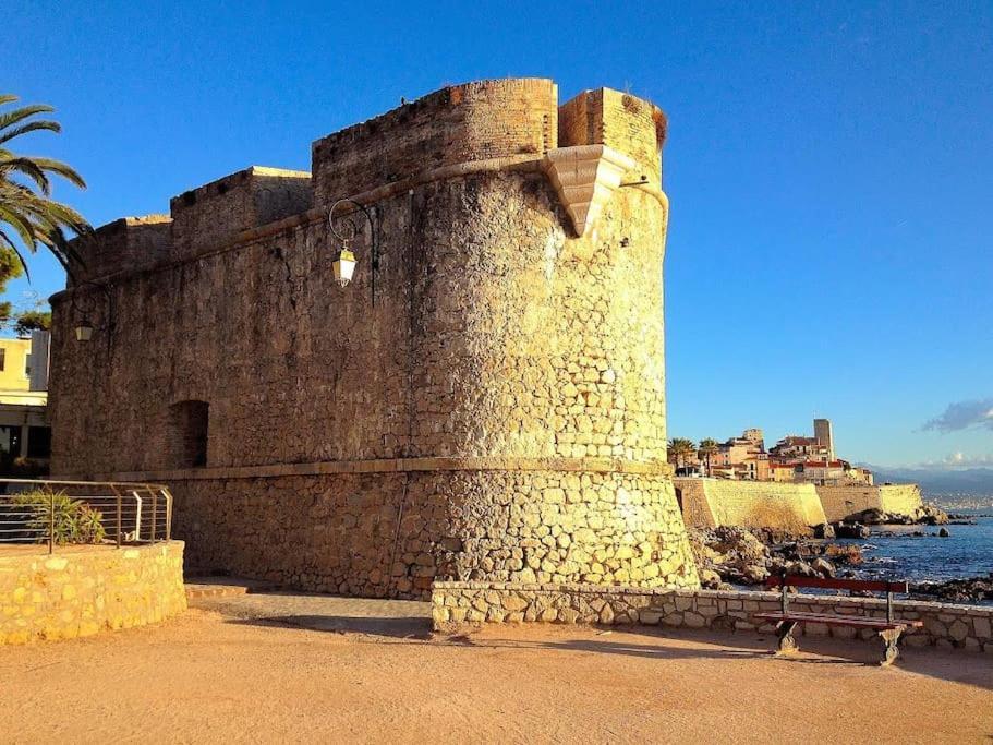 Ravissant Studio Au Coeur Du Vieil Antibes Bagian luar foto